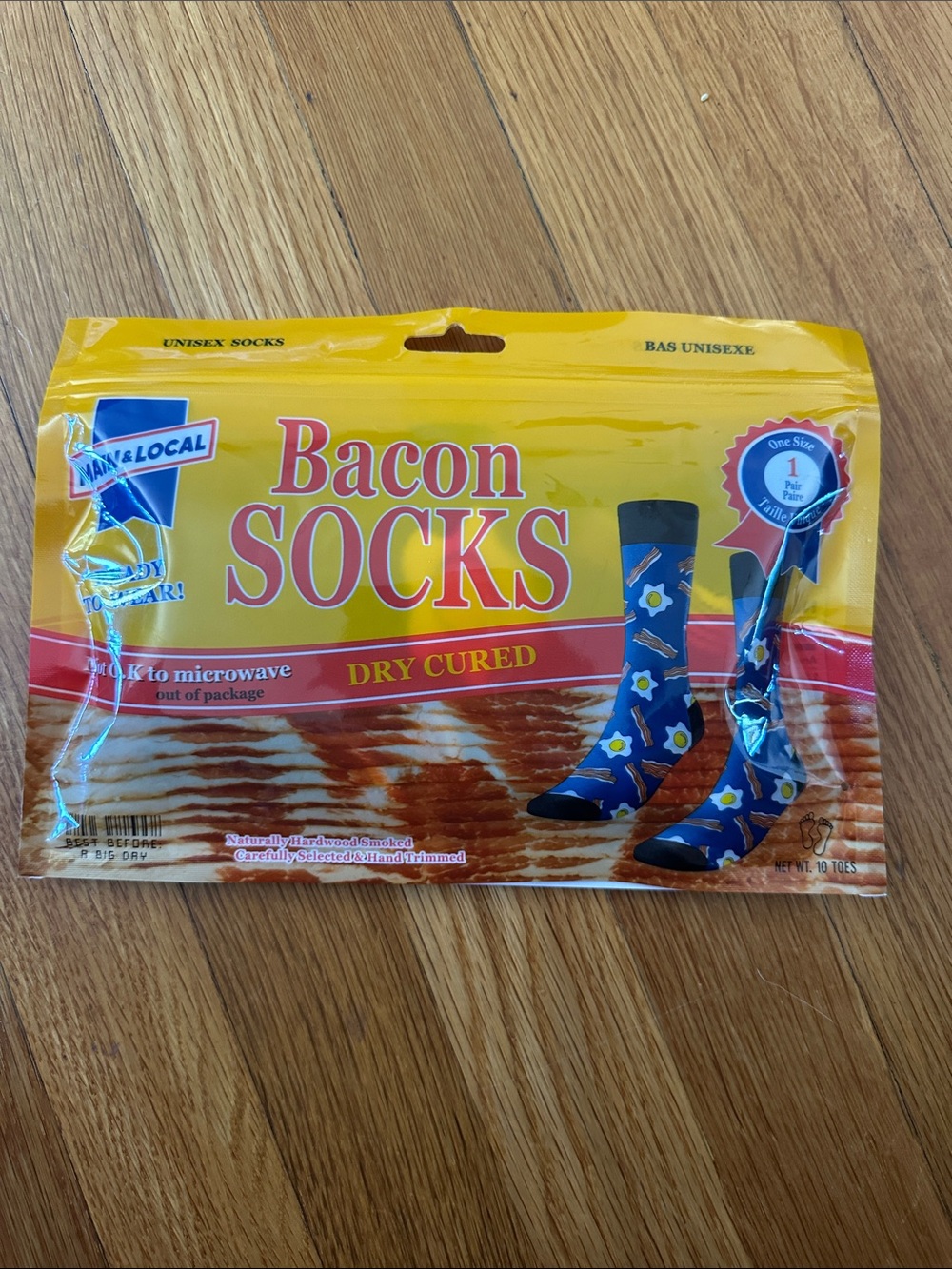 Main & Local Novelty Bacon Design Men’s Crew Socks